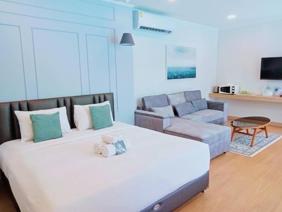 La Riva Boutique Hotel Kamphaeng Phet Esterno foto