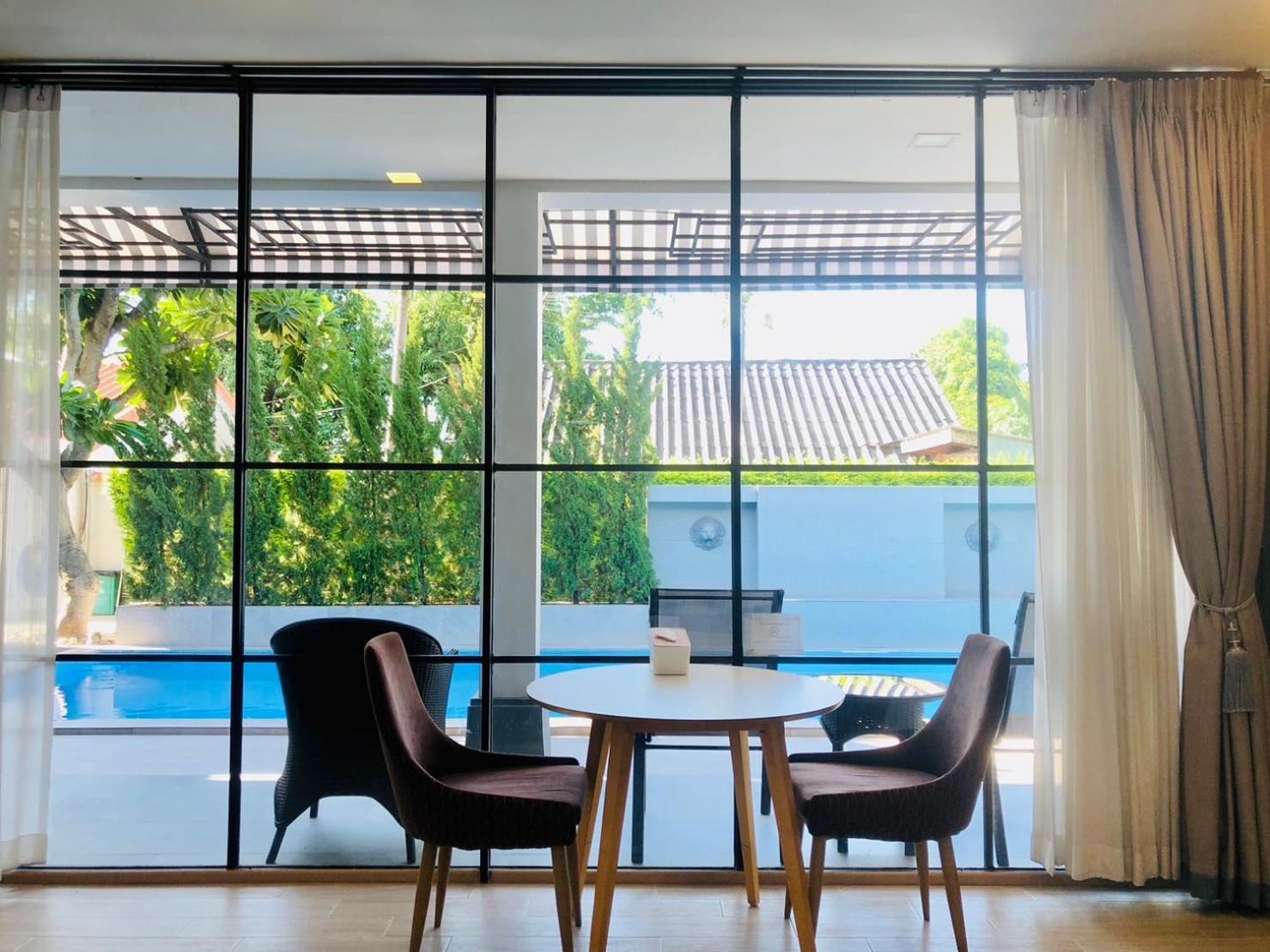 La Riva Boutique Hotel Kamphaeng Phet Esterno foto