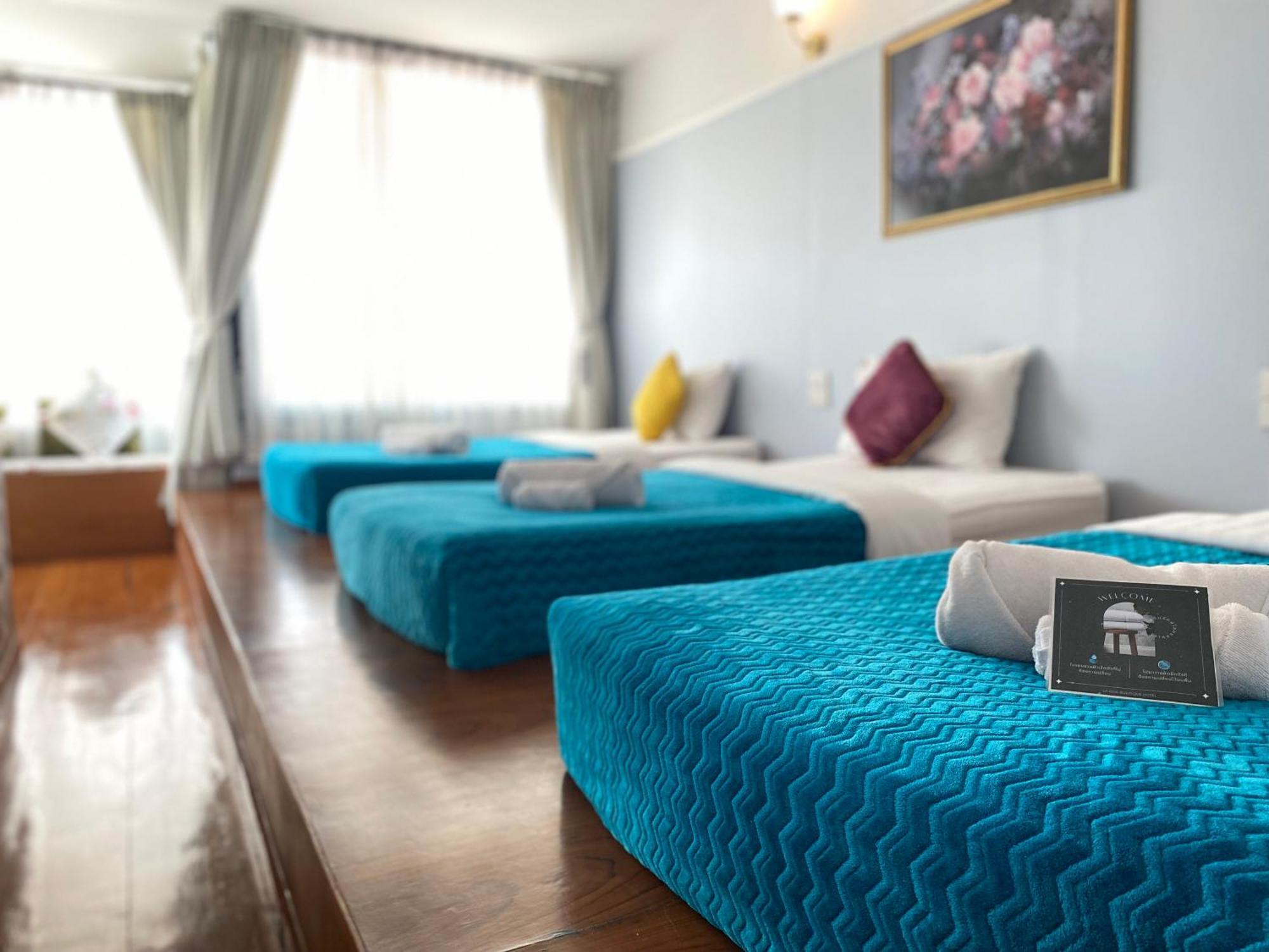 La Riva Boutique Hotel Kamphaeng Phet Esterno foto