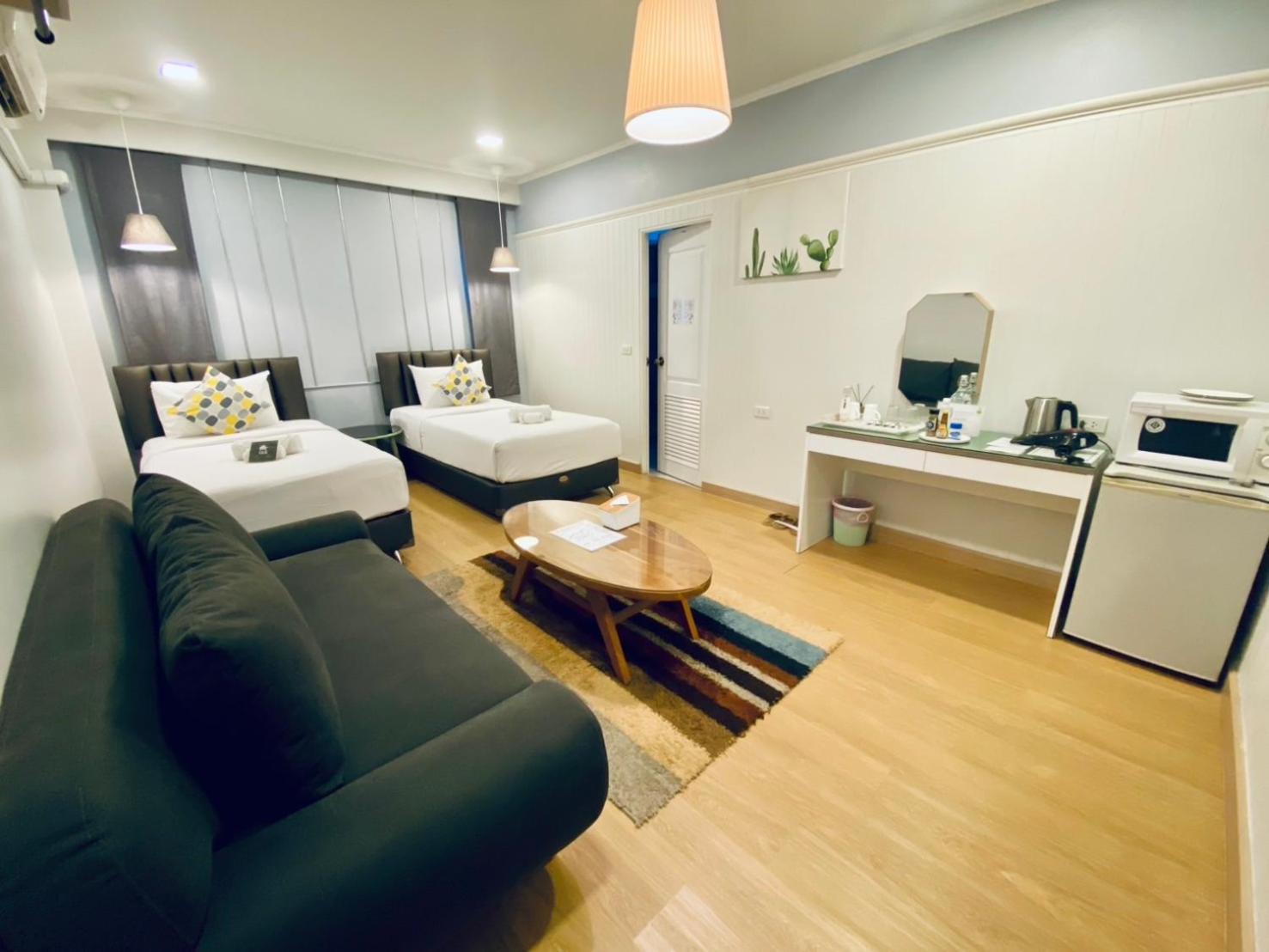 La Riva Boutique Hotel Kamphaeng Phet Esterno foto